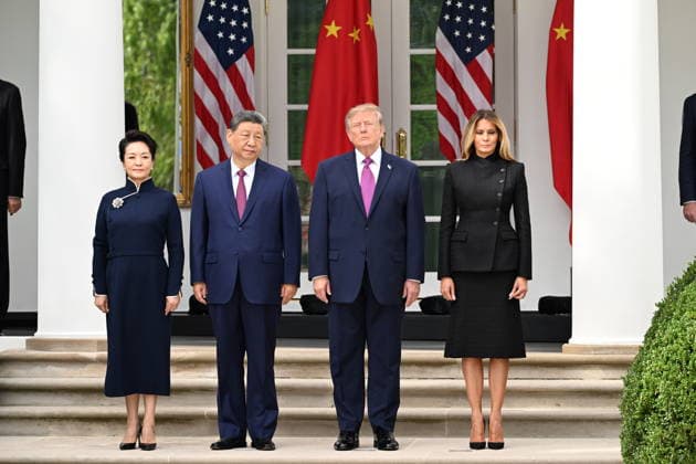 September 24, 2026, Lexington, Massachusetts, U.S.: President Donald TRUMP and Chinese President Xi JINPING take part in a military review in the Rose Garden at the White House alongside First Lady Melania TRUMP and Madame Peng LIYUAN. Lexington U.S. - ZUMAk206 20260924_znp_k206_001 Copyright: xMattxKaminskyx
