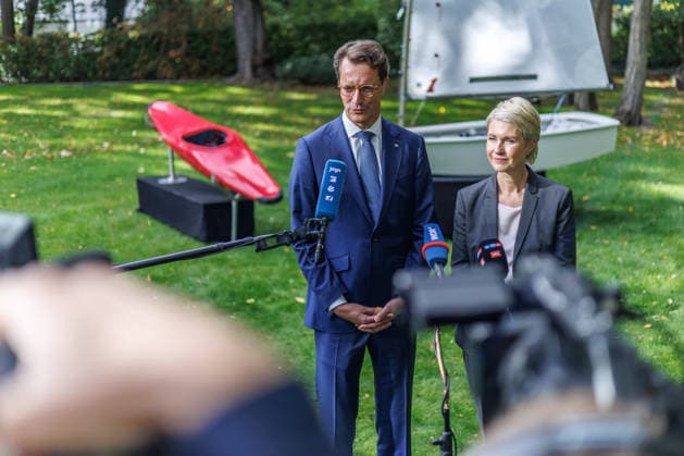Bid for the Olympic and Paralympic Games in Cologne-Rhine-Ruhr: Minister President Hendrik Wuest and Minister President Manuela Schwesig at an event related to the bid for the Olympic and Paralympic Games in Cologne-Rhine-Ruhr on September 24, 2026, in Berlin, Berlin, Berlin, Germany, Westwind