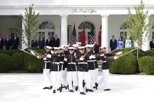 DC: Chinese President Xi Jinping State Visit United States President Donald J Trump, first lady Melania Trump, President Xi Jinping, of The People’s Republic of China, and Madame Peng Liyuan participate in a Military Review in the Rose Garden of the White House in Washington, DC, USA, during a State Visit on Thursday, September 24, 2026. Credit: Yuri Gripas Pool via CNP Washington District of Columbia United States  Copyright: xPool ABACAx