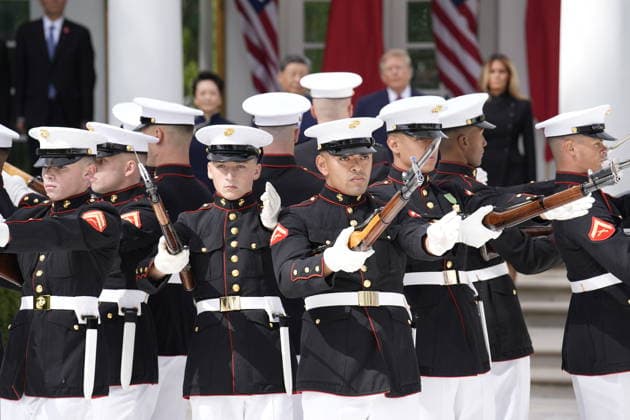 DC: Chinese President Xi Jinping State Visit United States President Donald J Trump, first lady Melania Trump, President Xi Jinping, of The People’s Republic of China, and Madame Peng Liyuan participate in a Military Review in the Rose Garden of the White House in Washington, DC, USA, during a State Visit on Thursday, September 24, 2026. Credit: Yuri Gripas Pool via CNP Washington District of Columbia United States  Copyright: xPool ABACAx