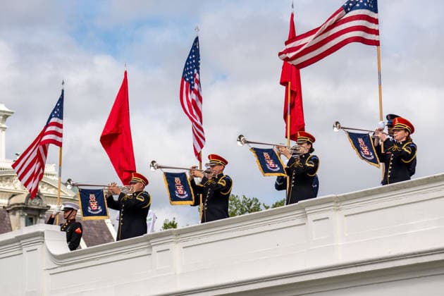 September 24, 2026, Washington, District Of Columbia, USa: President DONALD TRUMP, First Lady MELANIA TRUMP, and Chinese President XI JINPING participate in a military review in the Rose Garden of the White House during a state arrival ceremony for the Chinese president in Washington, DC, on September 24, 2026. The review featured military demonstrations by the U.S. Army Old Guard Fife and Drum Corps, the U.S. Marine Corps Silent Drill Platoon, and Ã¢â‚¬oeThe CommandantÃ¢â‚¬â ¢s OwnÃ¢â‚¬Â U.S. Marine Drum and Bugle Corps. The ceremony concluded with a military flyover featuring a B-2 Spirit and four F-22 Raptors. Washington USa  - ZUMAs365 20260924_znp_s365_005 Copyright: xJoeyxSussmanx