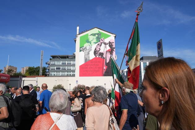 IPA88919572 - Milan, September 24, 2026: Unveiling of the mural dedicated to Sandro Pertini on Via Oglio  Copyright: xDuilioxPiaggesix xDuilioxPiaggesix IPA88919572
