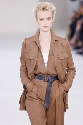 IPA88919621 - Milan, Milan Women™s Fashion Week Spring Summer 2027 - Women™s Fashion, Spring Summer 2027 - Max Mara fashion show - pictured on the runway: Model  Copyright: xCinziaxCamelax xx IPA88919621