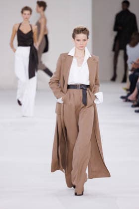 IPA88919628 - Milan, Milan Women™s Fashion Week Spring Summer 2027 - Women™s Fashion, Spring Summer 2027 - Max Mara fashion show - pictured on the runway: Model  Copyright: xCinziaxCamelax xx IPA88919628