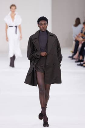 IPA88919634 - Milan, Milan Women™s Fashion Week Spring Summer 2027 - Women™s Fashion, Spring Summer 2027 - Max Mara fashion show - pictured on the runway: Model  Copyright: xCinziaxCamelax xx IPA88919634