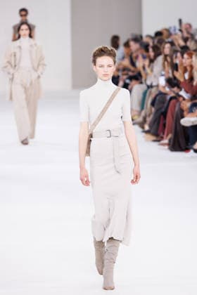 IPA88919641 - Milan, Milan Women™s Fashion Week Spring Summer 2027 - Women™s Fashion, Spring Summer 2027 - Max Mara fashion show - pictured on the runway: Model  Copyright: xCinziaxCamelax xx IPA88919641