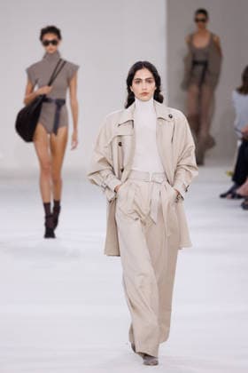 IPA88919642 - Milan, Milan Women™s Fashion Week Spring Summer 2027 - Women™s Fashion, Spring Summer 2027 - Max Mara fashion show - pictured on the runway: Model  Copyright: xCinziaxCamelax xx IPA88919642