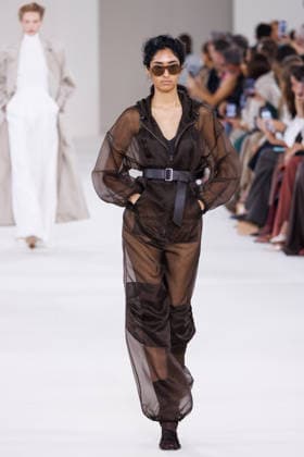 IPA88919655 - Milan, Milan Women™s Fashion Week Spring Summer 2027 - Women™s Fashion, Spring Summer 2027 - Max Mara fashion show - model on the runway in the photo: Model  Copyright: xCinziaxCamelax xx IPA88919655