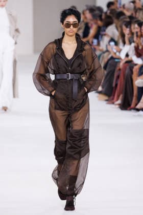 IPA88919656 - Milan, Milan Women™s Fashion Week Spring Summer 2027 - Women™s Fashion, Spring Summer 2027 - Max Mara fashion show - pictured on the runway: Model  Copyright: xCinziaxCamelax xx IPA88919656