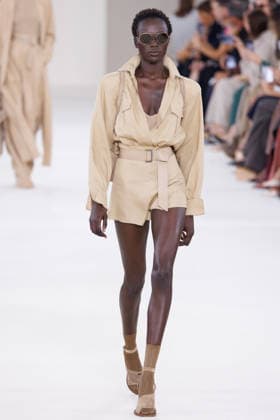 IPA88919669 - Milan, Milan Women™s Fashion Week Spring Summer 2027 - Women™s Fashion, Spring Summer 2027 - Max Mara fashion show - pictured on the runway: Model  Copyright: xCinziaxCamelax xx IPA88919669