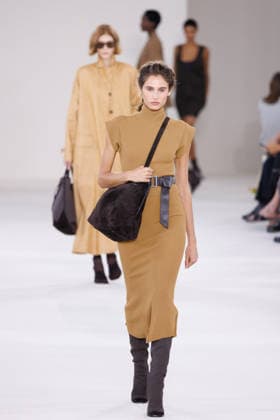 IPA88919678 - Milan, Milan Women™s Fashion Week Spring Summer 2027 - Women™s Fashion, Spring Summer 2027 - Max Mara fashion show - pictured on the runway: Model  Copyright: xCinziaxCamelax xx IPA88919678