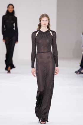 IPA88919687 - Milan, Milan Women™s Fashion Week Spring Summer 2027 - Women™s Fashion, Spring Summer 2027 - Max Mara fashion show - pictured on the runway: Model  Copyright: xCinziaxCamelax xx IPA88919687