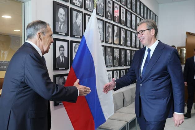 USA, NEW YORK CITY - SEPTEMBER 24, 2026: Russia’s Minister of Foreign Affairs Sergei Lavrov (L) and Serbia’s President Aleksandar Vucic shake hands before a meeting at the UN Headquarters on the sidelines of the 81st session of the UN General Assembly. Alexander Shcherbak TASS  98250036