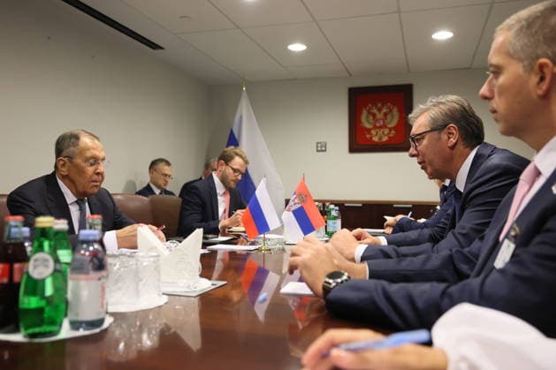 USA, NEW YORK CITY - SEPTEMBER 24, 2026: A meeting between Russia’s Minister of Foreign Affairs Sergei Lavrov (L) and Serbia’s President Aleksandar Vucic (2nd R) at the UN Headquarters on the sidelines of the 81st session of the UN General Assembly. Alexander Shcherbak TASS  98250125