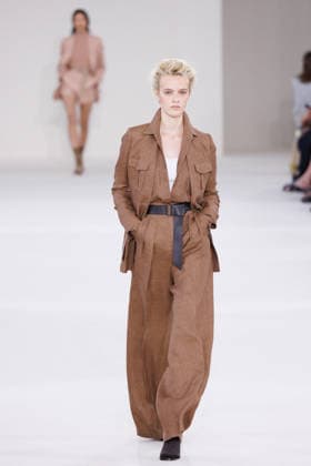 MFW - Max Mara Runway A model walks the runway during the Max Mara fashion show at Milan Women’s Fashion Week Spring Summer 2027 in Milan, Italy on September 24, 2026. Photo by Cinzia Camela IPA ABACAPRESS.COM Milan Italy  Copyright: xIPA ABACAx