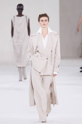 MFW - Max Mara Runway A model walks the runway during the Max Mara fashion show at Milan Women’s Fashion Week Spring Summer 2027 in Milan, Italy on September 24, 2026. Photo by Cinzia Camela IPA ABACAPRESS.COM Milan Italy  Copyright: xIPA ABACAx