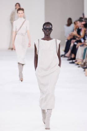 MFW - Max Mara Runway A model walks the runway during the Max Mara fashion show at Milan Women’s Fashion Week Spring Summer 2027 in Milan, Italy on September 24, 2026. Photo by Cinzia Camela IPA ABACAPRESS.COM Milan Italy  Copyright: xIPA ABACAx