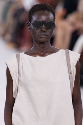 MFW - Max Mara Runway A model walks the runway during the Max Mara fashion show at Milan Women’s Fashion Week Spring Summer 2027 in Milan, Italy on September 24, 2026. Photo by Cinzia Camela IPA ABACAPRESS.COM Milan Italy  Copyright: xIPA ABACAx