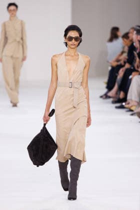 MFW - Max Mara Runway A model walks the runway during the Max Mara fashion show at Milan Women’s Fashion Week Spring Summer 2027 in Milan, Italy on September 24, 2026. Photo by Cinzia Camela IPA ABACAPRESS.COM Milan Italy  Copyright: xIPA ABACAx
