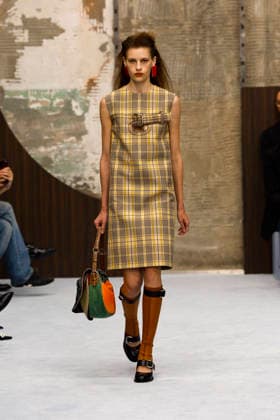 Runway at the Marni fashion show during Milan Fashion Week Women s Spring Summer 2027 on September 23, 2026, in Milan, Italy Bestimage Milan, Italy  Copyright: xAgencex xBestimagexAgencex xBestimagex