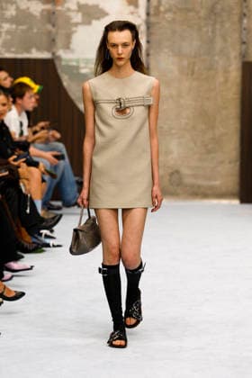 Runway at the Marni fashion show during Milan Fashion Week Women s Spring Summer 2027 on September 23, 2026, in Milan, Italy Bestimage Milan, Italy  Copyright: xAgencex xBestimagexAgencex xBestimagex
