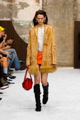 Runway at the Marni fashion show during Milan Fashion Week Women s Spring Summer 2027 on September 23, 2026, in Milan, Italy Bestimage Milan, Italy  Copyright: xAgencex xBestimagexAgencex xBestimagex