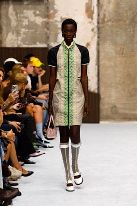 Runway at the Marni fashion show during Milan Fashion Week Women s Spring Summer 2027 on September 23, 2026, in Milan, Italy Bestimage Milan, Italy  Copyright: xAgencex xBestimagexAgencex xBestimagex