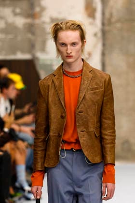 Runway at the Marni fashion show during Milan Fashion Week Women s Spring Summer 2027 on September 23, 2026, in Milan, Italy Bestimage Milan, Italy  Copyright: xAgencex xBestimagexAgencex xBestimagex