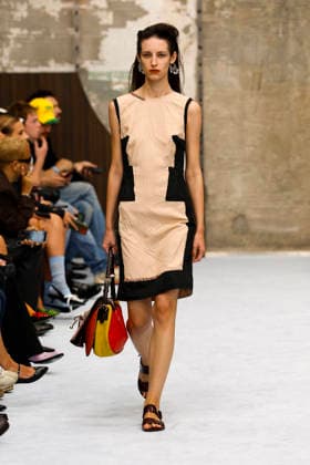 Runway at the Marni fashion show during Milan Fashion Week Women s Spring Summer 2027 on September 23, 2026, in Milan, Italy Bestimage Milan, Italy  Copyright: xAgencex xBestimagexAgencex xBestimagex