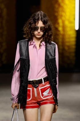Runway at the Onitsuka Tiger fashion show during Milan Fashion Week Women s Spring Summer 2027 on September 23, 2026, in Milan, Italy Bestimage Milano Italy  Copyright: xAgencex xBestimagexAgencex xBestimagex