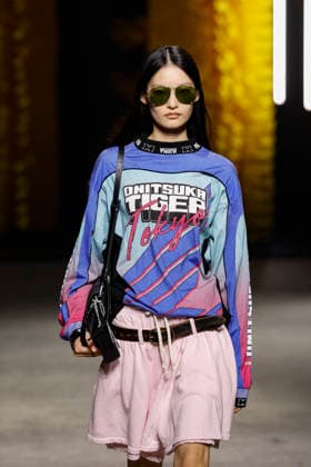Runway at the Onitsuka Tiger fashion show during Milan Fashion Week Women s Spring Summer 2027 on September 23, 2026, in Milan, Italy Bestimage Milano Italy  Copyright: xAgencex xBestimagexAgencex xBestimagex