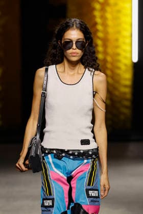 Runway at the Onitsuka Tiger fashion show during Milan Fashion Week Women s Spring Summer 2027 on September 23, 2026, in Milan, Italy Bestimage Milano Italy  Copyright: xAgencex xBestimagexAgencex xBestimagex