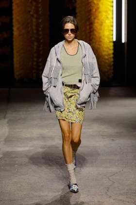 Runway at the Onitsuka Tiger fashion show during Milan Fashion Week Women s Spring Summer 2027 on September 23, 2026, in Milan, Italy Bestimage Milano Italy  Copyright: xAgencex xBestimagexAgencex xBestimagex