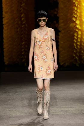 Runway at the Onitsuka Tiger fashion show during Milan Fashion Week Women s Spring Summer 2027 on September 23, 2026, in Milan, Italy Bestimage Milano Italy  Copyright: xAgencex xBestimagexAgencex xBestimagex