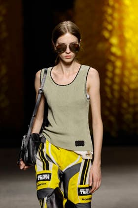 Runway at the Onitsuka Tiger fashion show during Milan Fashion Week Women s Spring Summer 2027 on September 23, 2026, in Milan, Italy Bestimage Milano Italy  Copyright: xAgencex xBestimagexAgencex xBestimagex