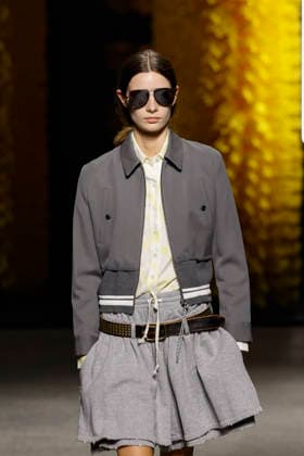 Runway at the Onitsuka Tiger fashion show during Milan Fashion Week Women s Spring Summer 2027 on September 23, 2026, in Milan, Italy Bestimage Milano Italy  Copyright: xAgencex xBestimagexAgencex xBestimagex