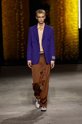 Runway at the Onitsuka Tiger fashion show during Milan Fashion Week Women s Spring Summer 2027 on September 23, 2026, in Milan, Italy Bestimage Milano Italy  Copyright: xAgencex xBestimagexAgencex xBestimagex