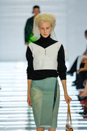 Runway at the Prada fashion show during Milan Fashion Week Women s Spring Summer 2027 on September 22, 2026, in Milan, Italy Bestimage Milan, Italy  Copyright: xAgencex xBestimagexAgencex xBestimagex