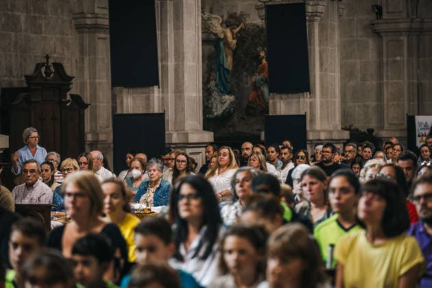 Mass in Marín, Pontevedra, for the victims of the earthquake that occurred in late June in Venezuela Mass for the victims from the municipality who lost their lives in the earthquake in Venezuela last June, on September 24, 2026, in Marín, Pontevedra, Galicia, Spain. The new parish church in Marín is hosting a Mass in memory of Lía, Ulises, Adela, and Yhosvany—a family of Venezuelan origin residing in the municipality—who died in the earthquakes that struck La Guaira last June. The event, organized by the educational community of the Colegio Inmaculada, is also dedicated to the victims of other natural disasters. SEPTEMBER 24, 2026 PARISH GALICIA GALICIANS VENEZUELA EARTHQUAKE TRIBUTE VENEZUELAN COMMUNITY VENEZUELANS NATURAL DISASTER VICTI  Copyright: xBeatrizxCiscarx 7797283