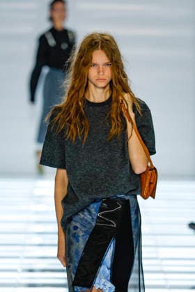 Runway at the Prada fashion show during Milan Fashion Week Women s Spring Summer 2027 on September 22, 2026, in Milan, Italy Bestimage Milan, Italy  Copyright: xAgencex xBestimagexAgencex xBestimagex