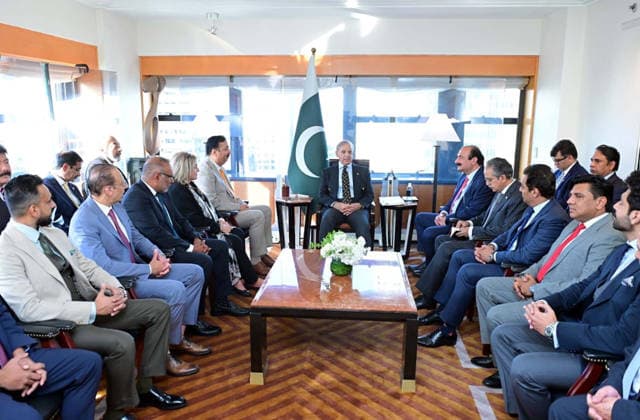 RECORD DATE NOT STATED Prime Minister of Pakistan, Muhammad Shehbaz Sharif in a meeting with a delegation of Pakistani Businessmen and Entrepreneurs on the sidelines of the 81st session of the United Nations General Assembly (UNGA-2026) held in New York on Thursday, September 24, 2026. (PPI Images). EDITORIAL USE ONLY Copyright: xx SA-ZM-240926x ppiphotos488494