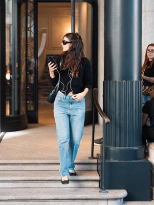 Camila Morrone leaves the Palazzo Parigi luxury hotel in Milan during MLFW Fashion Week on September 24, 2026. Tiziano Da Silva, Bestimage. Camila Morrone leaves the Palazzo Parigi luxury hotel in Milan during MLFW Fashion Week on September 24, 2026. Milan, Italy  Copyright: xTizianoxDaxSilvax xBestimagexTizianoxDaxSilvax xBestimagex