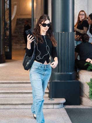 Camila Morrone leaves the Palazzo Parigi luxury hotel in Milan during MLFW Fashion Week on September 24, 2026. Tiziano Da Silva, Bestimage. Camila Morrone leaves the Palazzo Parigi luxury hotel in Milan during MLFW Fashion Week on September 24, 2026. Milan, Italy  Copyright: xTizianoxDaxSilvax xBestimagexTizianoxDaxSilvax xBestimagex