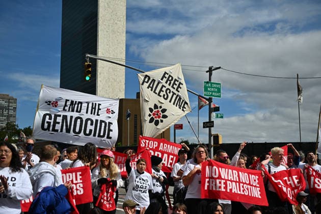 Mass demonstration against the war on Palestine and Iran in front of the United Nations NEW YORK, UNITED STATES - SEPTEMBER 24: Demonstrators gather in front of the United Nations, carrying banners and shouting slogans, to protest the war in Palestine and Iran in New York, United States, on September 24, 2026. Waleed Zein Anadolu New York United States. Editorial use only. Please get in touch for any other usage.  Copyright: x2026xAnadoluxWaleedxZeinx