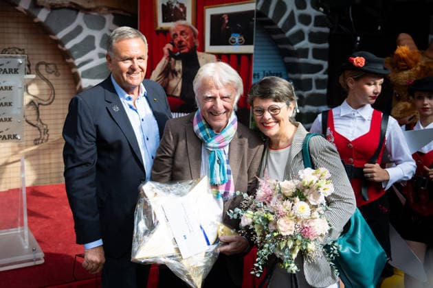 Europa-Park, Rust, Swiss Theme Area, Valais Village, official opening of the Emil Hüüsli, Emil Steinberger, Emil’s Stage World, exhibition, Swiss artist, comedian, actor, lifetime achievement, entertainment, culture, amusement park, new attraction, tourism, symbolic photo of Roland Mack, Niccel Steinberger, Rust Europa Park, Baden-Württemberg, Germany Copyright: xFINLEYxMÖRCHx