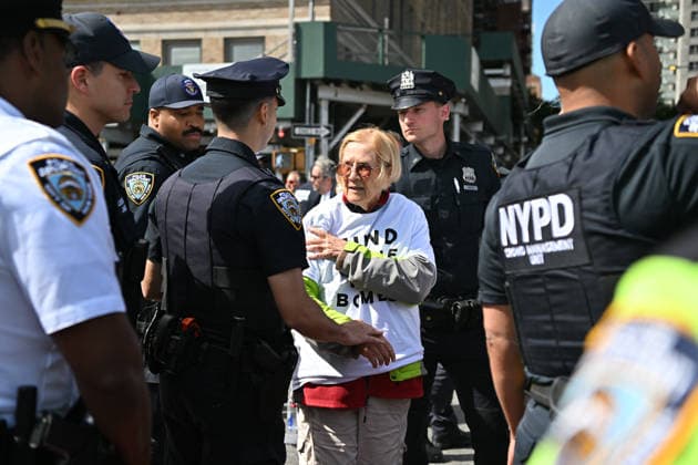 Mass demonstration against the war on Palestine and Iran in front of the United Nations NEW YORK, UNITED STATES - SEPTEMBER 24: Demonstrators are detained during a protest against the war in Palestine and Iran as people gather in front of the United Nation in New York, United States, on September 24, 2026. Waleed Zein Anadolu New York United States. Editorial use only. Please get in touch for any other usage.  Copyright: x2026xAnadoluxWaleedxZeinx