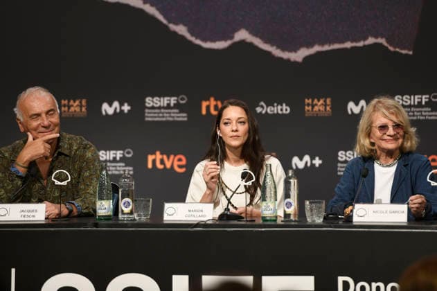 Jacques Fieschi, Marion Cotillard, and Nicole Garcia at the press conference for the film *7h40 ce matin à Milo* at the 74th San Sebastián International Film Festival (Festival Internacional de Cine de San Sebastián) at the Kursaal in San Sebastián, September 24, 2026 Foto:xC.xNiehausx xFuturexImagex matin_6918