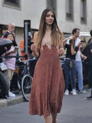 IPA88927134 - Milan, Milan Women s Fashion Week: Spring Summer 2026 2027 - Women s Fashion, Spring Summer 2026–2027 - Alberta Ferretti fashion show - Pictured: Guest  Copyright: xLucaxPontix xLucaPonti IpaAgencyx IPA88927134