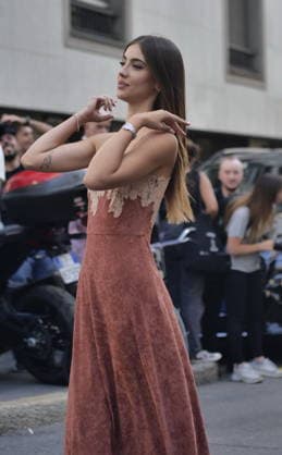 IPA88927146 - Milan, Milan Women s Fashion Week: Spring Summer 2026 2027 - Women s Fashion, Spring Summer 2026–2027 - Alberta Ferretti fashion show - Pictured: Guest  Copyright: xLucaxPontix xLucaPonti IpaAgencyx IPA88927146