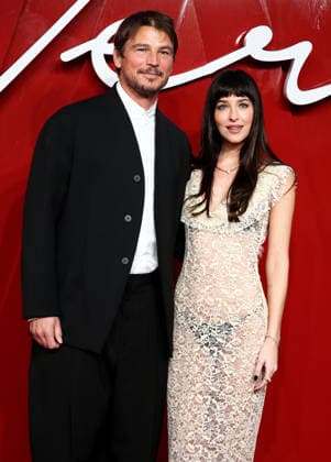 The UK gala screening of Verity at Curzon Mayfair in London, England. Josh Hartnett and Dakota Johnson attend the UK gala screening of Verity at Curzon Mayfair in London. The actress wears a creamy lace Colleen Allen maxi dress with Fleur du Mal undergarments on September 24, 2026. London Curzon Mayfair UK Copyright: xFredxDuvalx